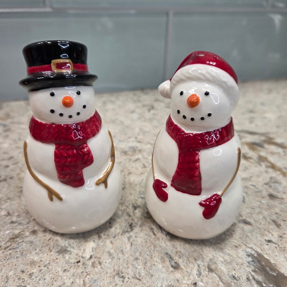St Nicholas Square Yuletide Snowman Salt‎ Pepper Shaker Set Christmas Kitchen